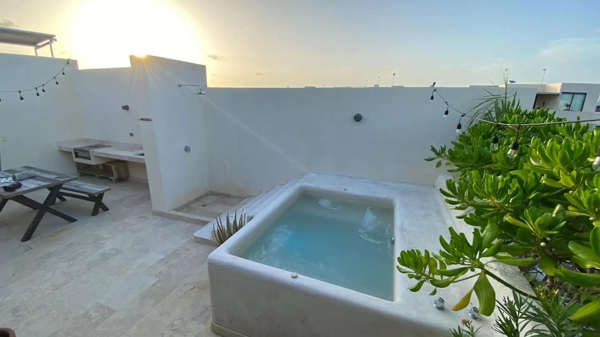 Tropical Haven - Luxury Apartment With Private Rooftop Pool And Amazing Pool View Tulum