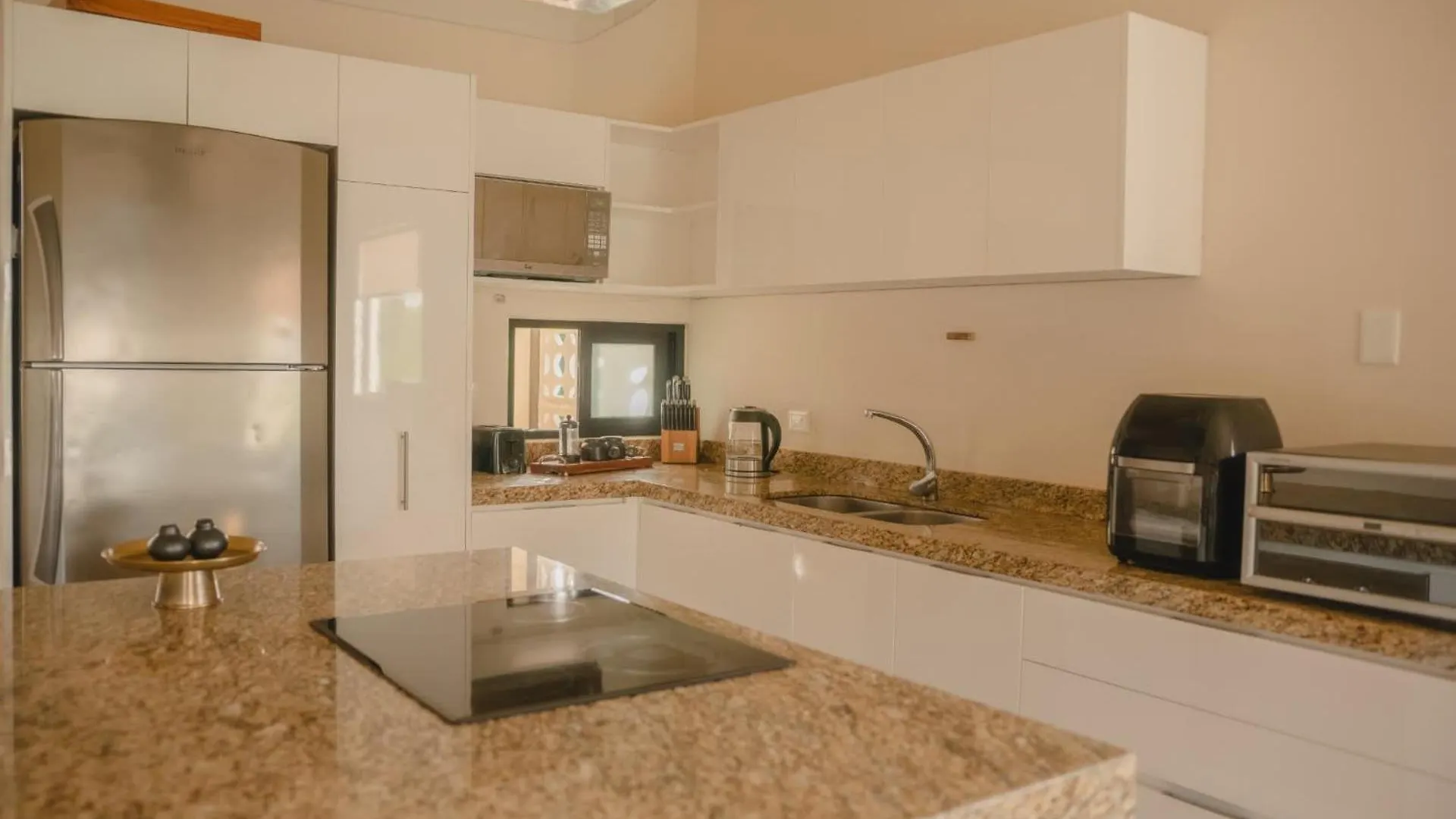 Tropical Haven - Luxury Apartment With Private Rooftop Pool And Amazing Pool View Tulum